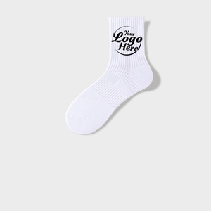 Chaussettes de basketball respirantes personnalisées pour hommes avec semelle antidérapante en tissu éponge – Collection Printemps/Automne pour jeunes - Product Image 3