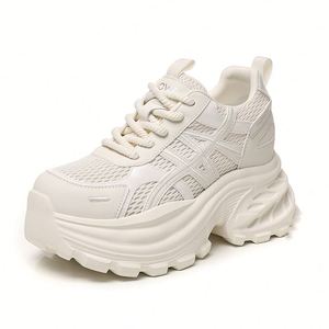 รองเท้าผ้าใบผู้หญิงทรง Dad Shoes รุ่นใหม่ประจำฤดูใบไม้ผลิ/ฤดูร้อนปี 2026 พื้นหนาเสริมส้น รองเท้าผ้าใบลำลอง ดีไซน์ทันสมัย ใส่สบาย - Product Image 3