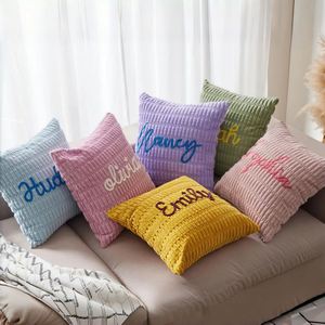 Housse de coussin en polyester tricoté chenille personnalisable avec nom, amovible et lavable, carrée, pour chambre d'enfant - Product Image 5