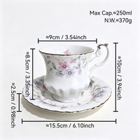 Ensemble tasse et soucoupe en porcelaine fine à motif floral et bordure dorée vintage de 250 ml, tasse à thé en céramique de style européen, mug à café pour le thé de l'après-midi