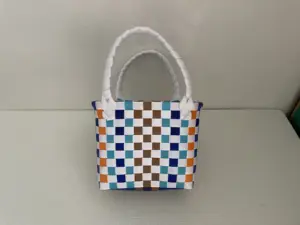 मोज़ेक पिकनिक किराने की खरीदारी भंडारण टोकरी रंगीन हाथ से बुने स्क्वायर बैग