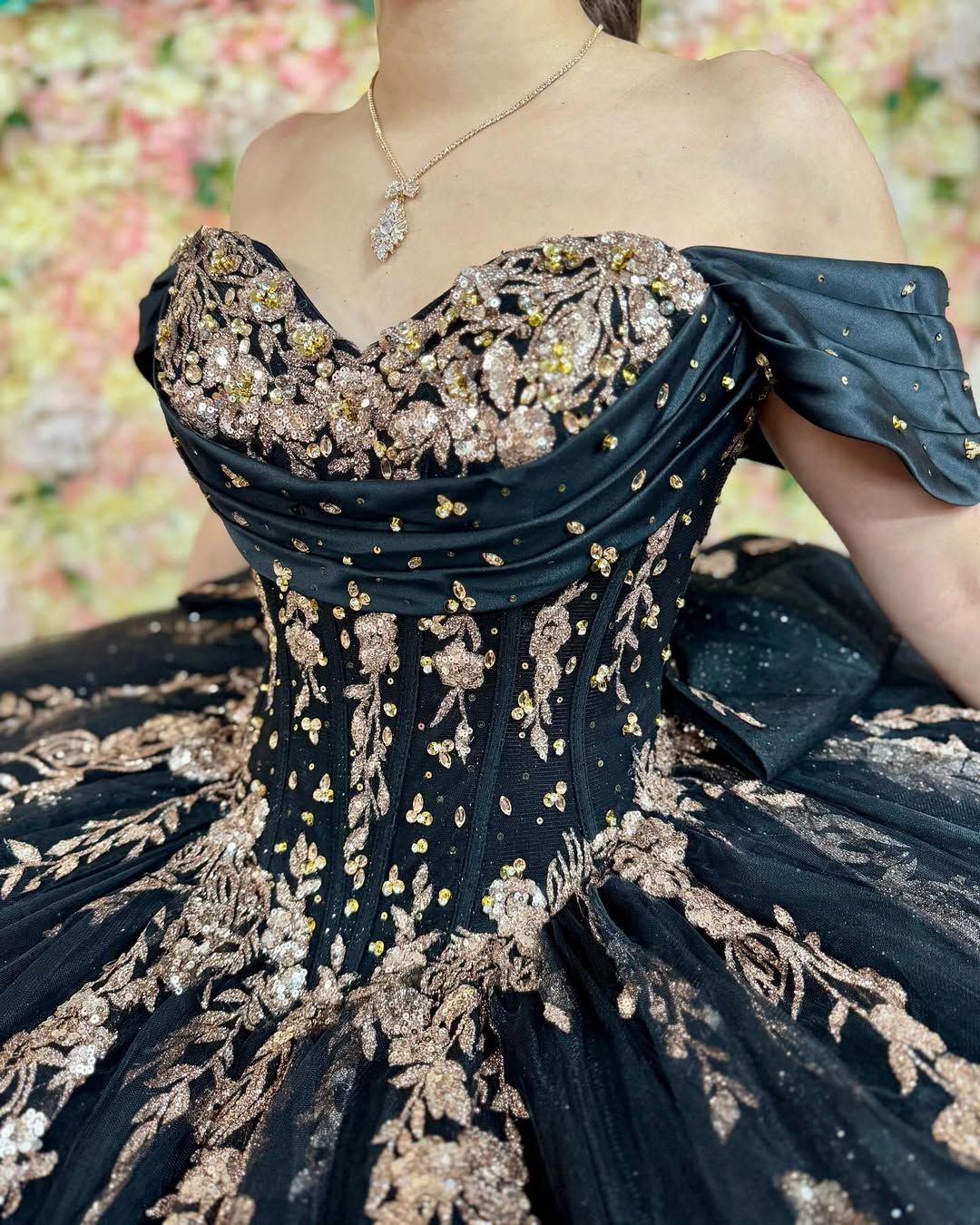 black quinceanera dresses Black Sleeveless Quinceanera Dresses Sweetheart Appliques Lace Up Ball Gown