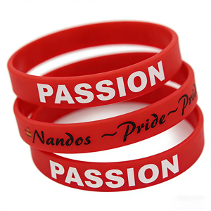 สายรัดข้อมือซิลิโคนโลโก้ลายนูนแข็งแรงสำหรับทีมกีฬาและสโมสร - Product Image 1