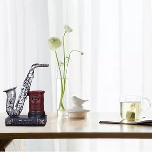 ที่วางปากกาเรซิ่นรูปทรงไวโอลินแซกโซโฟนสไตล์เรโทร ของตกแต่งห้องนั่งเล่น ห้องทำงาน โต๊ะทำงาน - Product Image 4