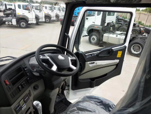 หัวรถบรรทุก10ล้อ6X4 sinotruk HOWO NX มือสอง | ผู้ขายที่ดีที่สุดในแอฟริกา - Product Image 6
