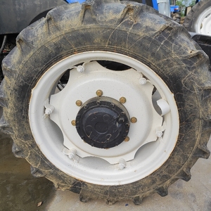 Precio barato agricultura usada fuerte New Holland T1104 110HP caballos de potencia en buenas condiciones de funcionamiento - Product Image 4