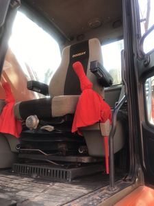 Excavatrice sur chenilles Doosan DX300 d'occasion, 30 tonnes, hydraulique, robuste, faible nombre d'heures, bon état, pour travaux de construction - Product Image 6