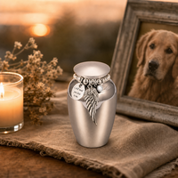 Urne funéraire miniature de luxe moderne pour animaux de compagnie, avec breloque en cristal Aile d'ange, couvercle à vis en alliage d'aluminium, pour cendres d'animaux, fournisseur en gros