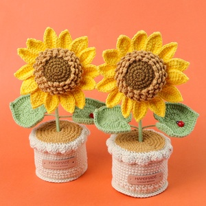 Ramo de Flores Artificiales Hecho a Mano con Forma de Mariquita y Girasol, Decoración Navideña para el Hogar, Regalo Moderno - Product Image 3