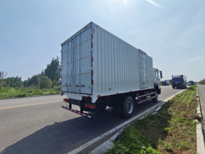 Camion utilitaire Sinotruck Howo <span class=keywords><strong>64</strong></span> à benne basculante, neuf, 2025, moteur diesel 400 ch, conduite à gauche, couple élevé, <span class=keywords><strong>transport</strong></span> de matériaux de construction - Product Image 4