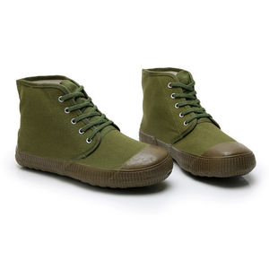 รองเท้าผ้าใบหุ้มข้อสูงสำหรับผู้ชาย พื้นยางกันลื่น รองเท้าทำงานแบบ unisex ส้นเตี้ย รองเท้าสำหรับงานฟาร์มและก่อสร้าง ระบายอากาศได้ดี ทนทานต่อการสึกหรอ - Product Image 2