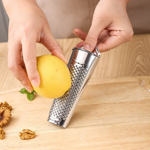 Râpe multifonction en acier inoxydable pour noix, fromage, ail, fruits, gingembre, outil de cuisine - Product Image 1