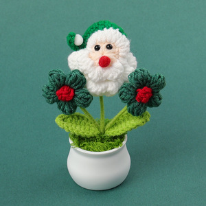 Nuevo Adorno Navideño de Ganchillo Hecho a Mano, Mini Maceta de Lana con Flores, Adornos de Coche de Papá Noel Terminados para Suministros Festivos - Product Image 6