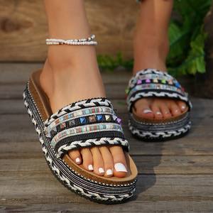 Sandalias de Plataforma Alta con Suela Gruesa y Colores Mezclados para Mujer, Zapatos de Playa y Exteriores de Mezclilla al por Mayor 6165 - Product Image 4