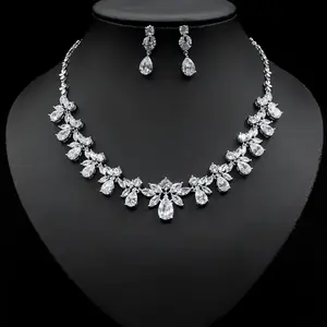 New Fashion Luxury Waterdrop Zircon Jewelry Set Jewelry Women's Necklace/Earring 2Piece Jewelry Set