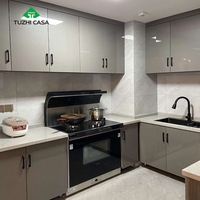TUZHI Cuisine modulaire en bois brun laqué gris brillant, prête à assembler (RTA), avec plan de travail en quartz et robinet