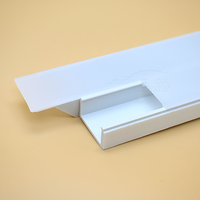 Profil extrudé en plastique PVC Canal LED rectangulaire en forme de U Suspension de lumière LED avec profil
