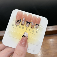 Produits pour les ongles, faux ongles, nail art, faux ongles faits à la main, produits faits à la main, ongles pour filles