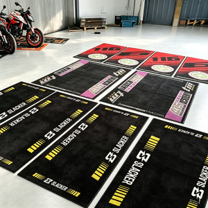 Tapis de moto personnalisés pour la course de dragster, tapis de sol pour salle de sport, tapis de pit en caoutchouc personnalisés pour motocross, pour l'exposition de locomotives - Product Image 1