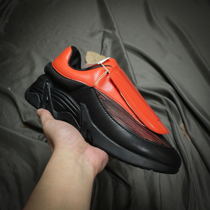 รองเท้าหนังและหนังกลับแบบสวมใส่สบาย ดีไซน์เรียบง่าย เหมาะสำหรับผู้ชายและผู้หญิง สีดำ สีแดง ระบายอากาศได้ดี ใช้ได้กับชุดสูท - Product Image 6