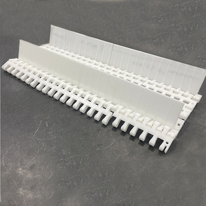 Convoyeur à chaîne flexible MF2 CC 3X75 à courroie en plastique à crampons sur mesure Transport facile État neuf pour usine de fabrication - Product Image 4