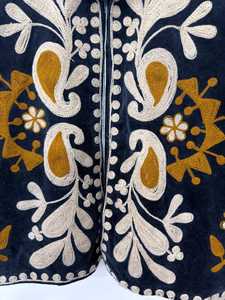 Handmade Suzani Embroidered Velvet Robe <b>Coat</b> Bohemian Floral Long <b>Cardigan</b> Women Festival Overcoat Low MOQ Supplier - Product Image 6