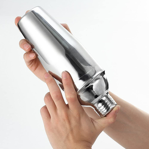 Logo personnalisé direct d'usine en métal 350/550/750ml en acier inoxydable Premium Drink <span class=keywords><strong>Shaker</strong></span> pour barman - Product Image 1