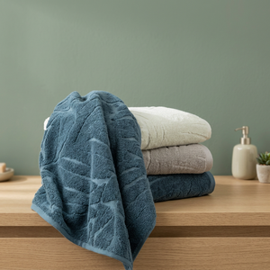 Toalla Turca de Lujo, Blanca, 100% Algodón Turco, Cómoda para Ducha, Jacquard de Hotel - Product Image 3
