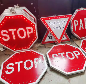 Factory Direct Aluminium Elektronische blinkende Straße beleuchtetes Schild <span class=keywords><strong>LED</strong></span>-Verkehrs zeichen Solar betriebenes <span class=keywords><strong>LED</strong></span>-Stoppschild für die Verkehrs sicherheit - Product Image 3