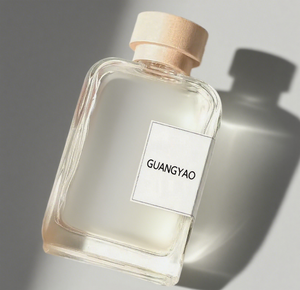 Flacone per Fragranze Semplice in <span class=keywords><strong>Vetro</strong></span> Quadrato Cilindrico 100 <span class=keywords><strong>ml</strong></span> <span class=keywords><strong>200</strong></span> <span class=keywords><strong>ml</strong></span> con Tappo Rotondo Personalizzabile - Product Image 3