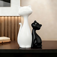 Statue de chat en céramique plaquée or, figurine de chaton mignon de dessin animé, sculpture animale moderne, décoration de table pour salon et bureau