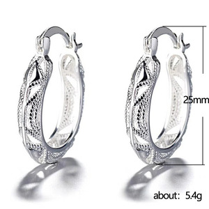 Orecchini Traforati in Filigrana per Donne, Accessori di Moda Minimalisti ed Eleganti per Uso Quotidiano - Product Image 5