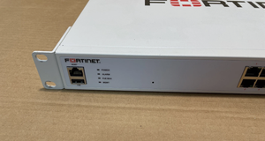 Fortinet <span class=keywords><strong>FS</strong></span>-<span class=keywords><strong>424E</strong></span> <span class=keywords><strong>FS</strong></span>-<span class=keywords><strong>424E</strong></span>-POE <span class=keywords><strong>FS</strong></span>-<span class=keywords><strong>424E</strong></span>-FPOE commutateur FortiGate avec port 24GE Original tout neuf - Product Image 4