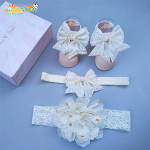 Chaussettes antidérapantes pour bébés filles, ensemble de 3 pièces, <span class=keywords><strong>bandeau</strong></span>, cadeau, chaussettes pour les pieds, <span class=keywords><strong>bandeau</strong></span> à dentelle en forme de couronne, accessoires pour photos - Product Image 6