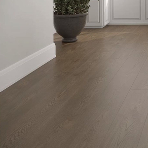 Plancher en bois d'ingénierie REACH à trois couches, chêne européen, grade AB, résistant à l'usure, T&G 16mm, étanche, avec WineCellar - Product Image 1