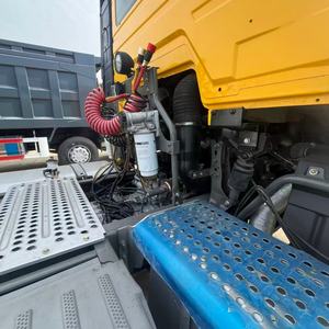 Camión Tractor Sinotruk Howo 6X4 Reacondicionado, Euro 3, 375HP, Motor WEICHAI, Volante a la Izquierda, en Venta - Product Image 5