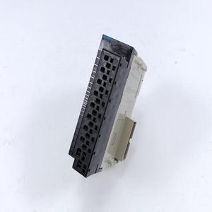 ใหม่และเป็นของแท้ Cj1w-ad081-v1 Ad Unit W ชุดเทอร์มินัลบล็อก ระบบอัตโนมัติแบบตั้งโปรแกรมได้สำหรับอุตสาหกรรม - Product Image 1