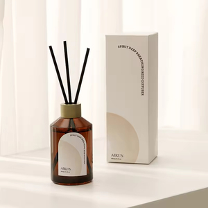 Set de Difusor de Aromas Aikun con 6 Varillas de Rattan Negras, Etiqueta y Caja Personalizadas OEM, Precio al por Mayor Disponible, Ambientador para el Hogar - Product Image 1