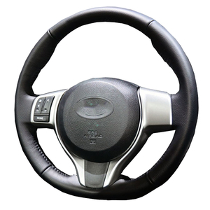 <span class=keywords><strong>Funda</strong></span> de <span class=keywords><strong>Volante</strong></span> Deportiva de Fibra de Carbono y Cuero de Microfibra de 3 Radios para <span class=keywords><strong>Toyota</strong></span> <span class=keywords><strong>Yaris</strong></span> Verso S Vitz Ractis 2010-2016 Subaru - Product Image 3