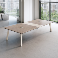Mobilier de bureau moderne de haute qualité 4m 5m 10 personnes bureau de réunion en bois Table de conférence chaises assorties pour une utilisation en salle de conférence