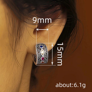Orecchini a Cerchio Traforati Minimalisti Punk per Donne, Gioielli alla Moda Trendy - Product Image 5
