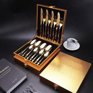 Coffret Cadeau d'Affaires Hôtelier Europé<span class=keywords><strong>en</strong></span> 1010 – Ensemble de Couverts <span class=keywords><strong>en</strong></span> Acier Inoxydable 24/16 Pièces dans Boîte <span class=keywords><strong>en</strong></span> <span class=keywords><strong>Bois</strong></span> Dorée pour Usage Domestique – <span class=keywords><strong>Vaisselle</strong></span> Occidentale - Product Image 6