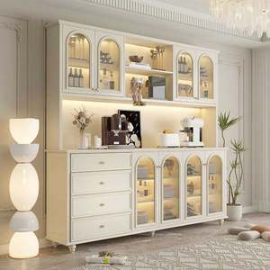 Système d'armoires de rangement modernes et luxueuses sur mesure avec portes en verre cintré et éclairage LED pour salon et cuisine - Product Image 2