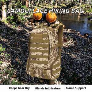 Sac à dos de randonnée et de camping décontracté en nylon camouflage 30-40L, imperméable, pour sports de plein air et alpinisme, avec cadre externe - Product Image 2
