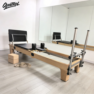 Reformeur de Pilates en érable clinique - Machine de thérapie de réadaptation durable, réglable et écologique avec système de ressorts équilibrés - Product Image 1