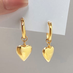 Boucles d'oreilles pendantes en forme de cœur, plaquées or, style coréen, pour femmes, vente en gros en vrac, directement de l'usine - Product Image 3
