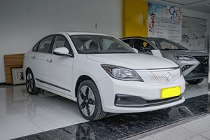 รถยนต์มือสอง ปี 2020 Dongfeng E70 500 Ultra Smart เกียร์อัตโนมัติ เบาะหนัง ล้อแม็ก R17 พวงมาลัยซ้าย E70 Pure Power 150 แรงม้า แรงบิด 260 นิวตันเมตร ระบบขับเคลื่อนถาวร - Product Image 2