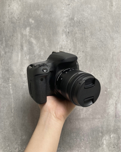 กล้อง EOS 77D ราคาประหยัด พร้อมเลนส์ 18-105 มม. ความละเอียด 24.2MP เซ็นเซอร์ APS-C CMOS กล้อง DSLR ระดับกลาง ถ่ายวิดีโอได้ ความละเอียด 1080p - Product Image 2