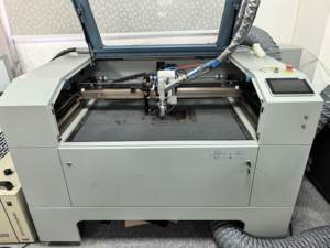 Máquina Láser Integrada 9 en 1 de Metal y No Metal, 1.5kw Fibra, 130w CO2, para Grabado, Corte, Soldadura y Limpieza, 2026 - Product Image 2