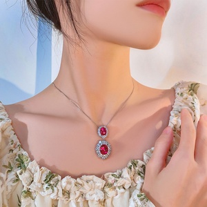 สร้อยคอจี้หยกเทียมสีเขียวทรงรีขนาด 10*12 มม. ทำจากทองแดงรักษ์โลก สไตล์วินเทจ เรียบหรู เหมาะสำหรับสวมใส่ในชีวิตประจำวัน - Product Image 5